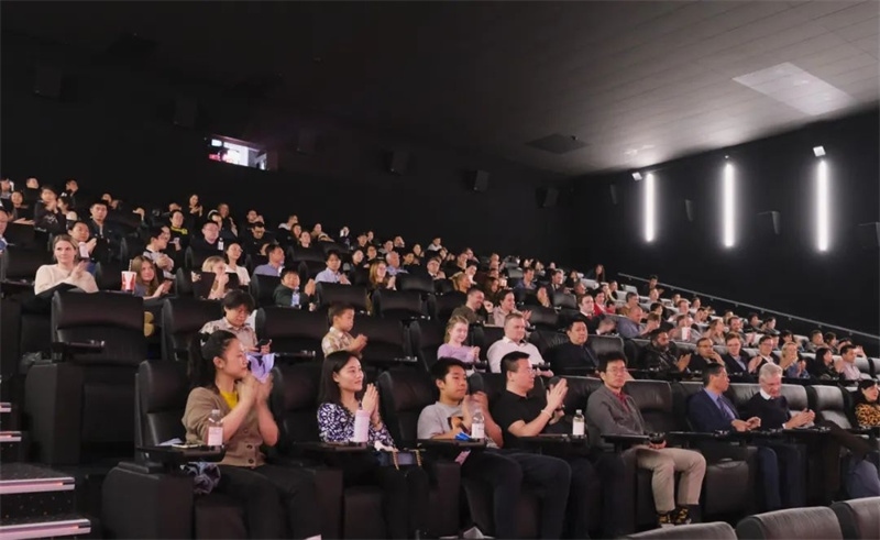 觀影現(xiàn)場(chǎng)。中國(guó)駐丹麥大使館供圖