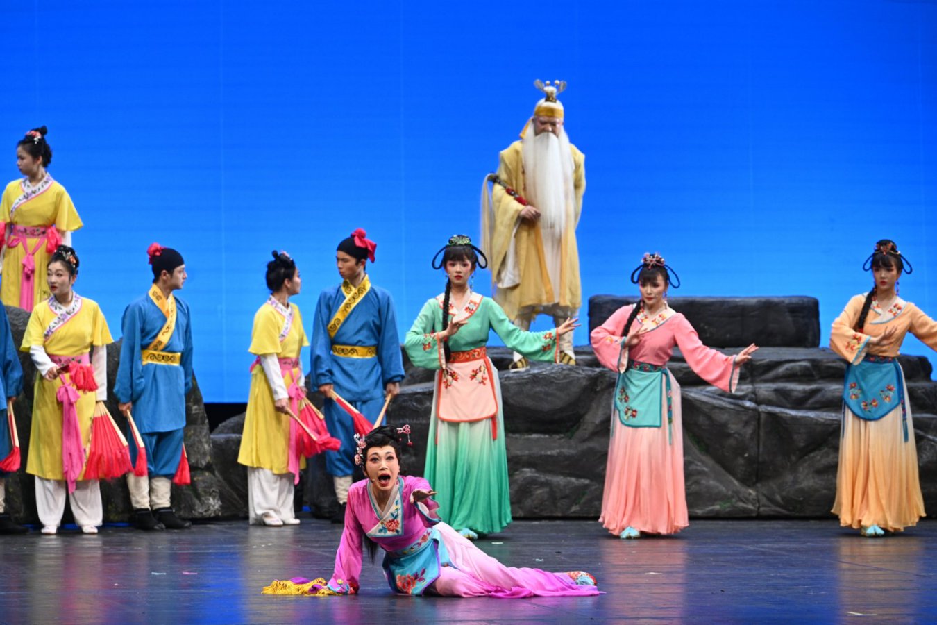 《七妹與蛇郎》演出劇照。國(guó)家大劇院供圖